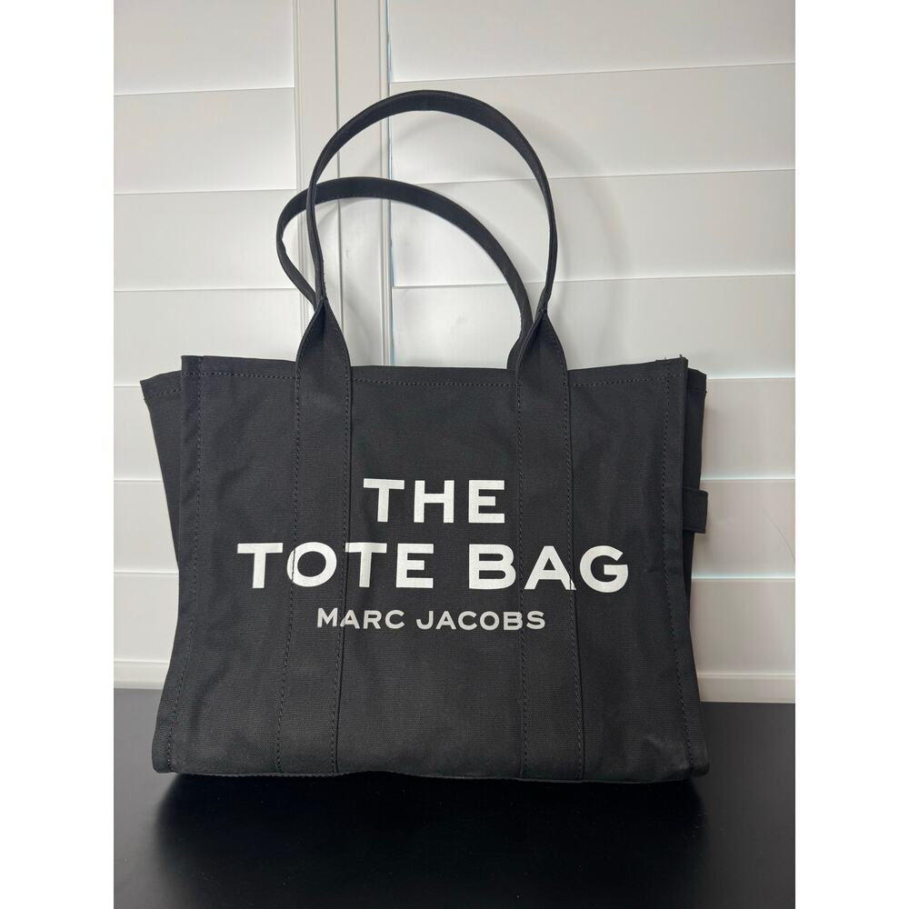 Marc Jacobs | The Large Canvas Tote Bag - Picture 3 of 16